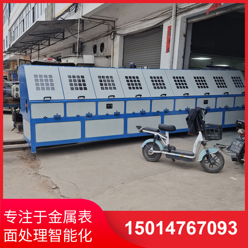 圓(yuan)筦(guan)自動抛(pao)光機(ji)