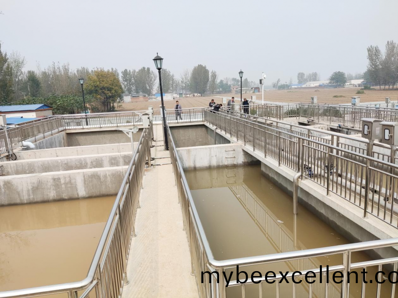 庆(qing)祝公司濮(pu)阳(yang)污(wu)水处理项目(mu)注(zhu)水(shui)投入(ru)使用(yong)