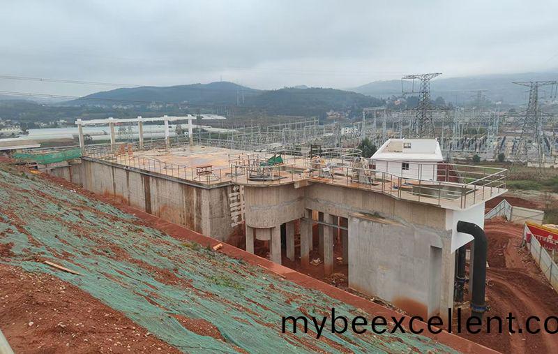 寒风(feng)中(zhong)的(de)坚韧(ren)力(li)量(liang)：一线(xian)战(zhan)士(shi)勇(yong)往直(zhi)前(qian)