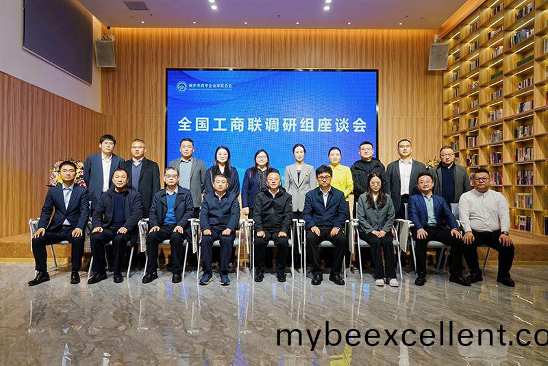 全国工商联(lian)调(diao)研暖豫(yu)企：万川(chuan)环(huan)保以(yi)“绿(lv)色(se)誓言(yan)”守护山河(he)